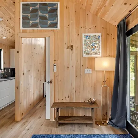 Vermont Scandinavian Chalet - Areches Wolcott Exterior photo
