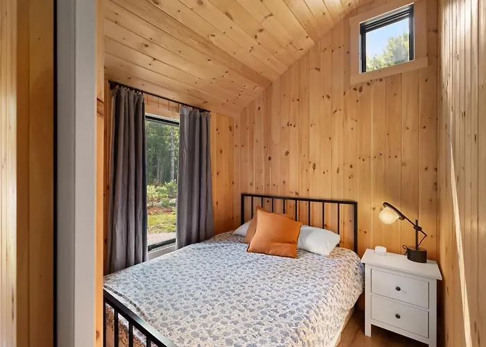Vermont Scandinavian Chalet - Areches